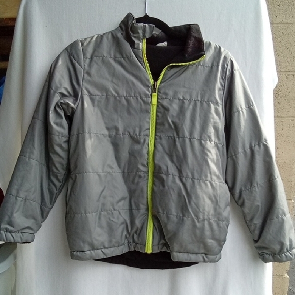 unbranded Other - Kida L Gray and Green Puffer Jacket for Cozy Comfort
